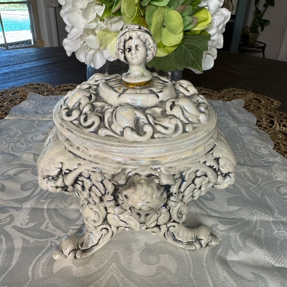 Vintage 1960’s Mythical Cherub and Lion Head Lidded 3-footed Lightweight Jar